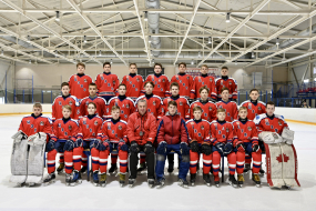 Бронзовые призеры первенства города Новосибирска по хоккею с шайбой сезона 2021-2022 в дивизионе «Младшие юниоры 2008 года рождения» 