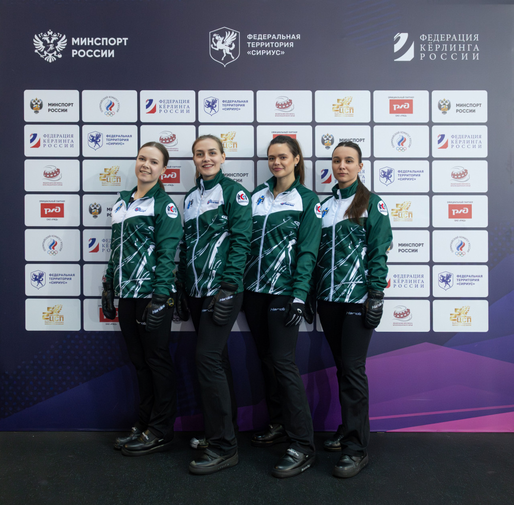 Новосибирские кёрлингистки выступили на чемпионате России среди женских команд