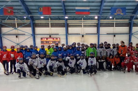 Хоккей с мячом. Пять игроков ЦЗВС добыли «бронзу» в Кемерово