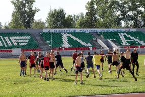 «ЦЗВС-2002» готовится к сезону на «Локомотиве»