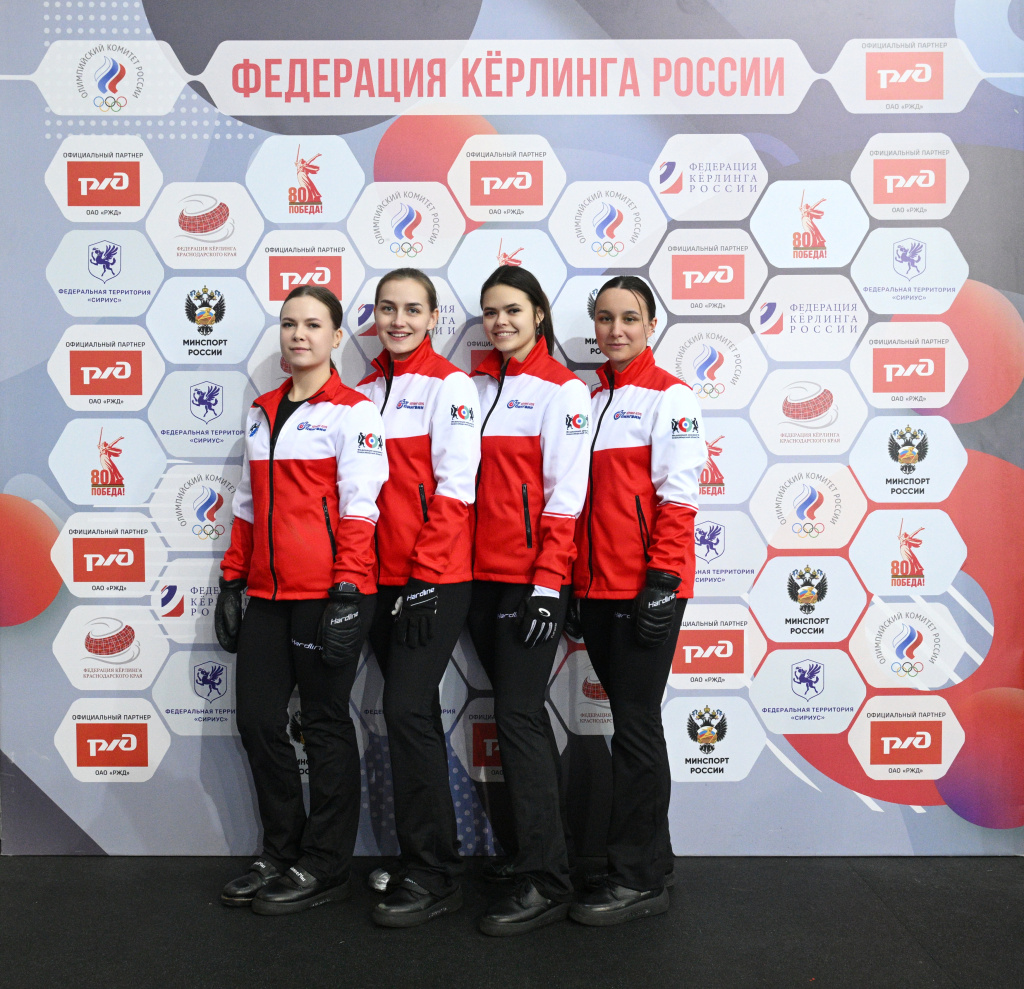 Новосибирские спортсменки выступили на чемпионате России по кёрлингу среди женских команд