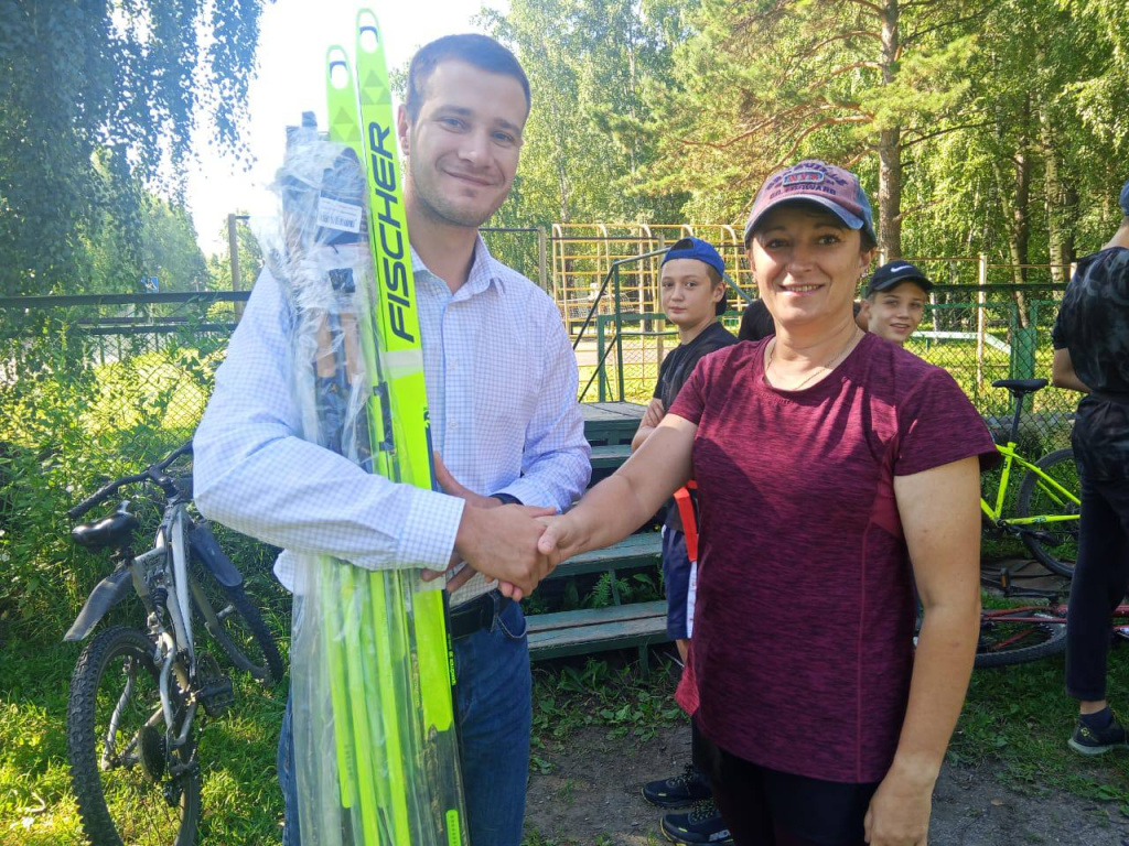Поддержка лыжного спорта от депутата Совета депутатов Новосибирска Любавского Андрея
